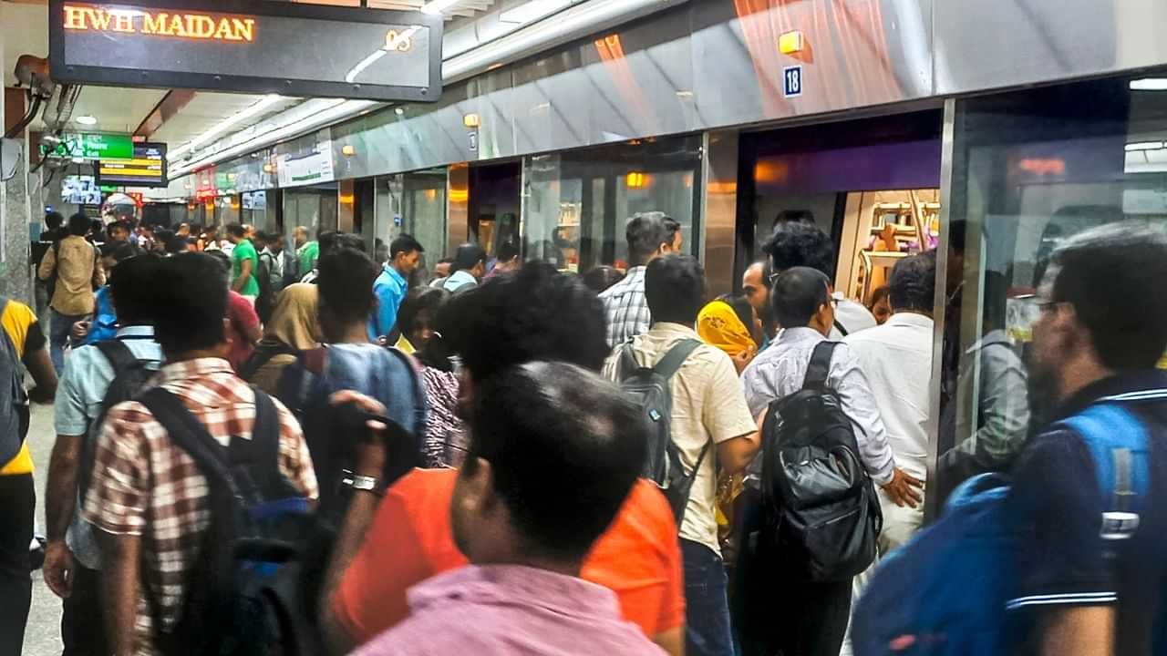 Railways Recruitment 2025: ഐടിഐ കഴിഞ്ഞവർക്ക് റെയിൽവേയിൽ ജോലി; എവിടെ എങ്ങനെ അപേക്ഷിക്കാം?