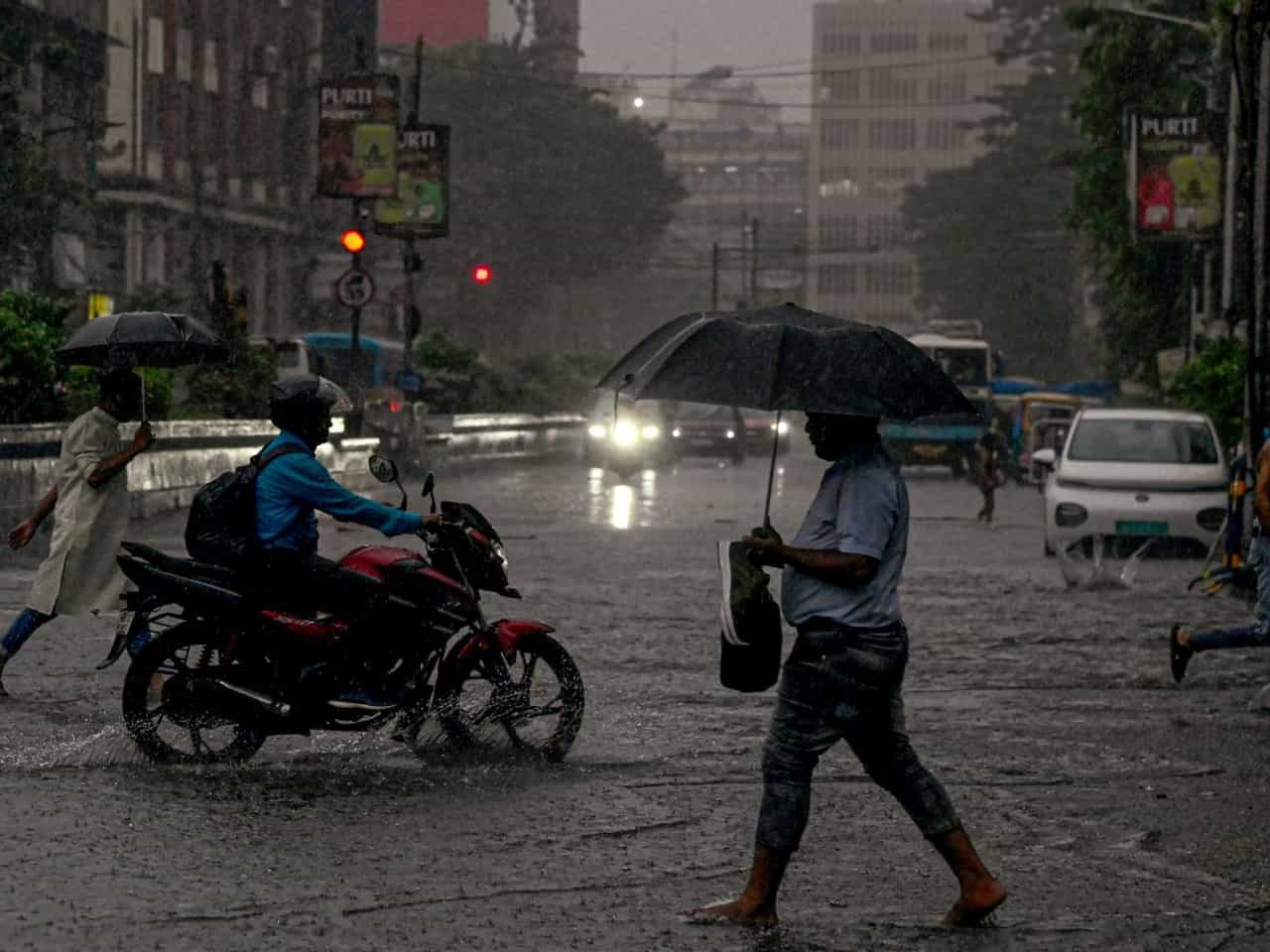 Kerala rain alert : ഇന്ന് ഇനി മഴയുണ്ടോ? നാളെയോ? അറിയാം കാലാവസ്ഥാ മുന്നറിയിപ്പ്
