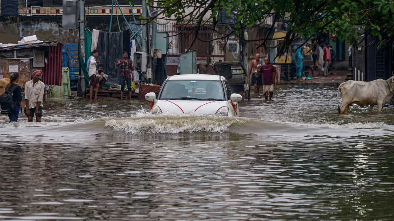 Kerala Rain Alert: എറണാകുളം ജില്ലയില്‍ അതീവ ജാഗ്രത; മഴയ്‌ക്കൊപ്പം ശക്തമായ കാറ്റും, പ്രതീക്ഷിക്കാവുന്ന ആഘാതങ്ങള്‍