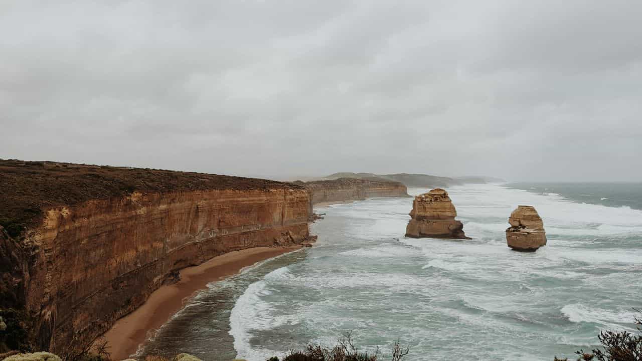 Travel During Rain: മഴയോട് മഴ... സഞ്ചാരികളുടെ ശ്രദ്ധയ്ക്ക്; യാത്ര ചെയ്യുമ്പോൾ അറിയേണ്ടതെല്ലാം