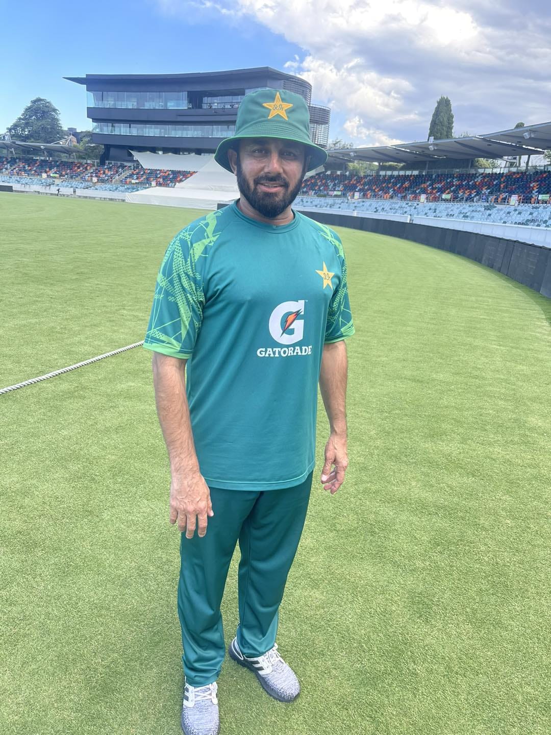 "2009ലെ ടി20 ലോകകപ്പ് വിജയിച്ച ഞങ്ങളെ പ്രധാനമന്ത്രി ക്ഷണിച്ചു. എന്നിട്ട് ഓരോരുത്തർക്കും 25 ലക്ഷം രൂപയുടെ ചെക്ക് തന്നു. ഞങ്ങൾ വലിയ സന്തോഷത്തിലായിരുന്നു. കാരണം അന്നത് ഒരു വലിയ തുകയാണ്. പക്ഷേ, ആ ചെക്ക് മടങ്ങി." ഒരു യൂട്യൂബ് ചാനലിൽ അജ്മൽ പറഞ്ഞു. 
