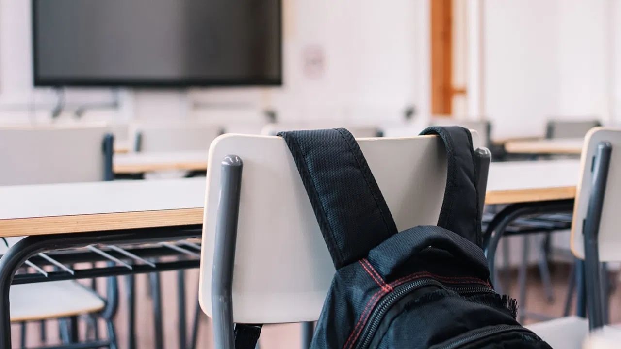 Holiday Kerala: അവധി പ്രഖ്യാപിച്ചു, ഈ താലൂക്കിലുള്ളവര്‍ക്ക് നാളെ സ്‌കൂളില്‍ പോകേണ്ട