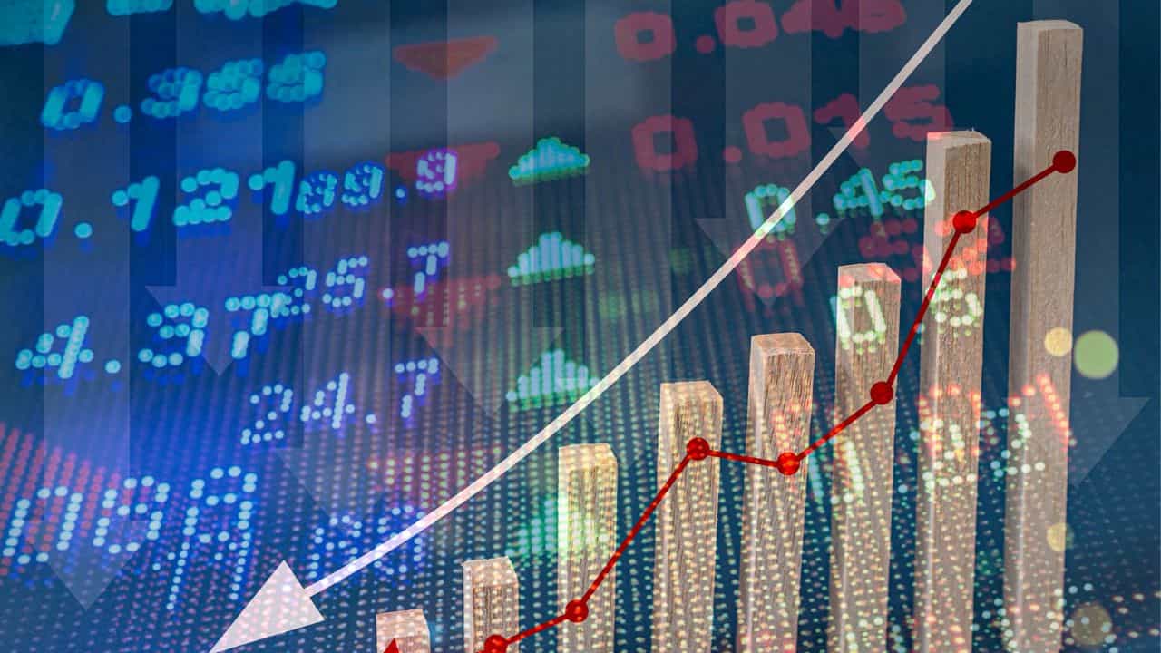 Stock Market: ദീര്‍ഘകാല നേട്ടം ഉറപ്പ്; 32% നേട്ടം നല്‍കാന്‍ പോകുന്ന 5 ഓഹരികളിതാ