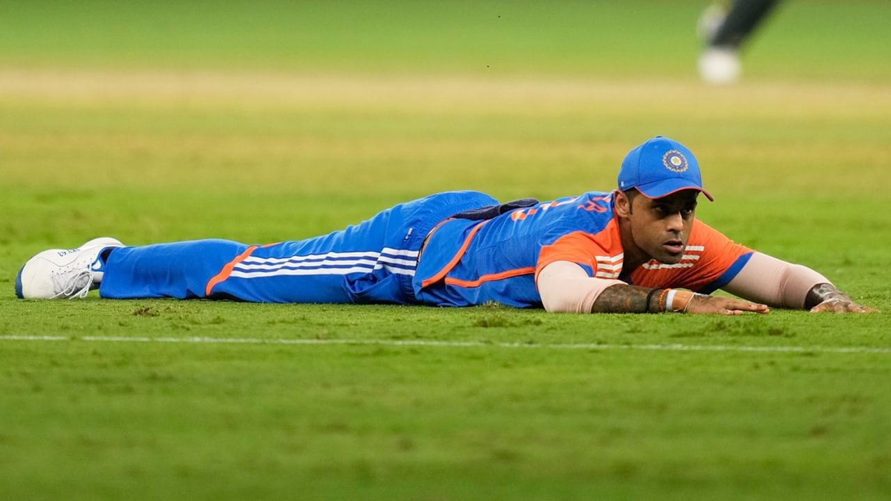 ഏകദിന ടീമിലെത്താന്‍ താന്‍ ഇപ്പോഴും ശ്രമിക്കുന്നുണ്ട്. തന്റെ 100 ശതമാനം അതിന് നല്‍കും. അത് എല്ലായ്‌പ്പോഴും ഒരു സ്വപ്‌നമാണെന്നും സൂര്യകുമാര്‍ യാദവ് വ്യക്തമാക്കി (Image Credits: PTI)