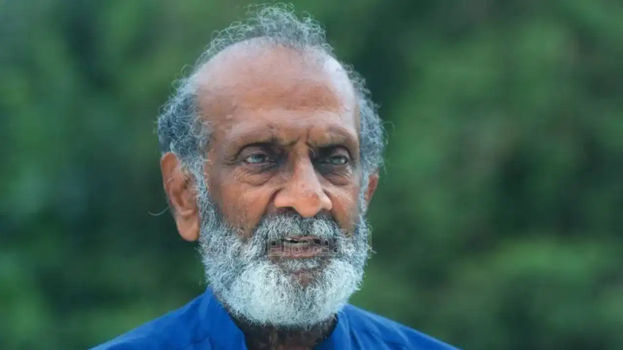 T G Ravi: സ്വയം നിർമിച്ച സിനിമയിൽത്തന്നെ വില്ലൻവേഷം, അലവലാതി ഷാജി... ടി.ജി രവിയുടെ സിനിമായാത്രയ്ക്ക് അമ്പതാണ്ട് T G Ravi: സ്വയം നിർമിച്ച സിനിമയിൽത്തന്നെ വില്ലൻവേഷം, അലവലാതി ഷാജി... ടി.ജി രവിയുടെ സിനിമായാത്രയ്ക്ക് അമ്പതാണ്ട്