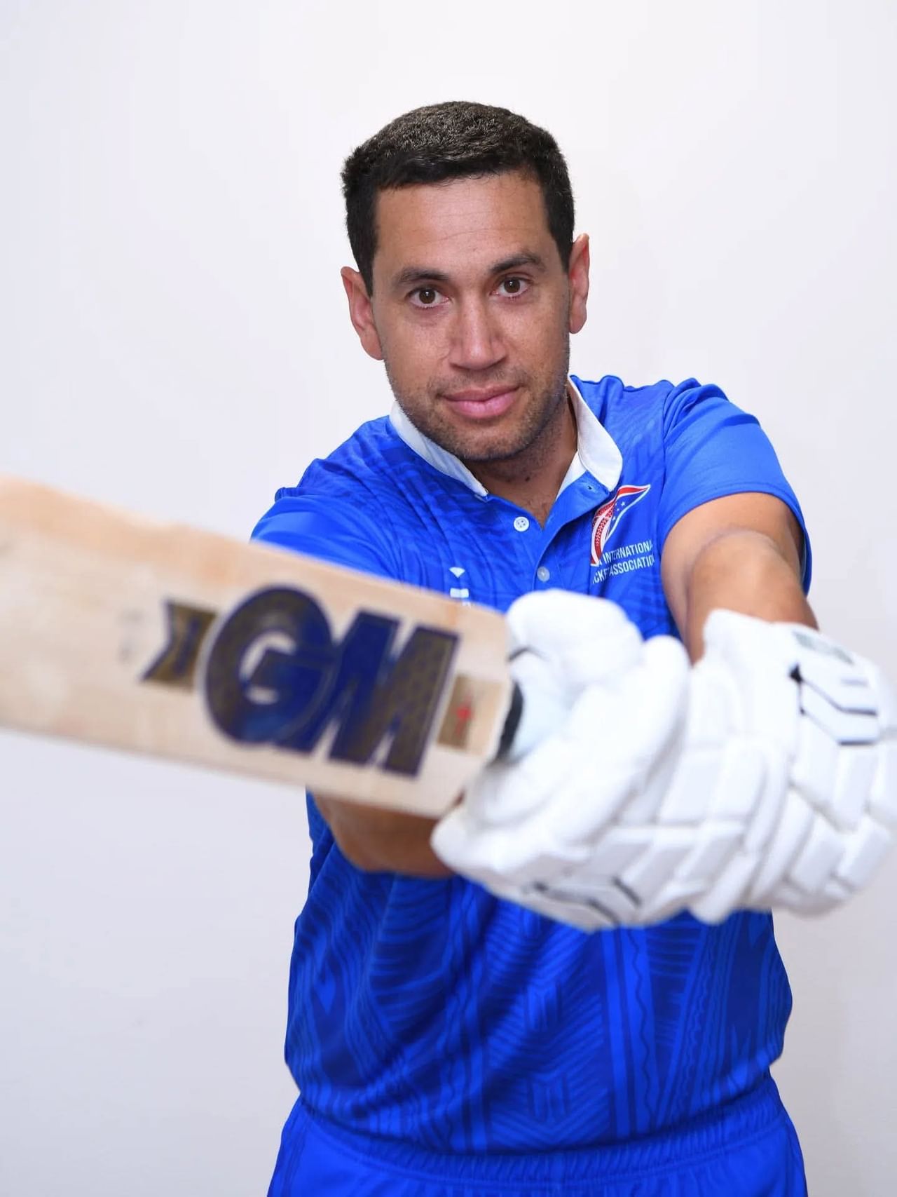 രാജ്യാന്തര ക്രിക്കറ്റിലേക്കുള്ള റോസ് ടെയ്‌ലറുടെ രണ്ടാം വരവ് സമ്പൂർണ പരാജയം. സമോവയ്ക്കെതിരെ കളിക്കുന്ന ടെയ്‌ലർ ടി20 ലോകകപ്പ് യോഗ്യതാമത്സരങ്ങളിലെ തുടർച്ചയായ മോശം പ്രകടനങ്ങൾക്കൊടുവിൽ താരം ടീമിൽ നിന്ന് പുറത്താവുകയും ചെയ്തു. 22 റൺസാണ് ടെയ്‌ലറിൻ്റെ ടോപ്പ് സ്കോർ. (Image Courtesy- Social Media)