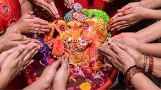 Diwali 2025 Rare Double Rajyog: 50 വർഷങ്ങൾക്ക് ശേഷം രൂപപ്പെടുന്ന നവപഞ്ചമവും ലക്ഷ്മി നാരായണ രാജയോഗവും! ദീപാവലിയോടെ ഈ 3 രാശിക്കാർക്ക് കോടീശ്വരയോ​ഗം ഉറപ്പ്!