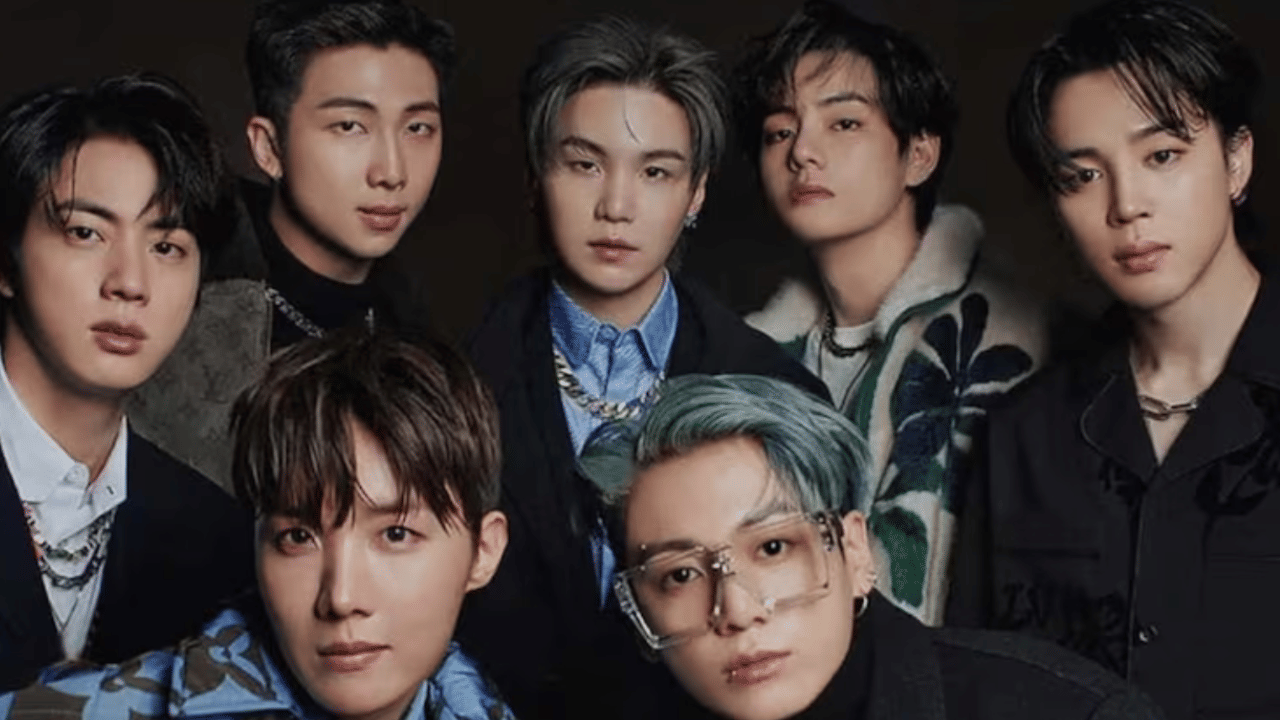 പ്രമുഖ ടൂറിംഗ് കമ്പനിയായ 'ലൈവ് നേഷന്റെ' (Live Nation) എന്ന് കരുതപ്പെടുന്ന ഒരു ടൂറിംഗ് ഡാറ്റാ സ്ക്രീൻഷോട്ട് ചോർന്നതാണ് ഈ അഭ്യൂഹങ്ങളുടെ തുടക്കം. ഈ ലിസ്റ്റിൽ, സിയോൾ, ടോക്കിയോ, ലോസ് ഏഞ്ചൽസ്, ന്യൂയോർക്ക്, ലണ്ടൻ, പാരീസ്, സിംഗപ്പൂർ, സിഡ്നി തുടങ്ങിയ പ്രമുഖ നഗരങ്ങൾക്കൊപ്പം മുംബൈയും ഉൾപ്പെട്ടിട്ടുണ്ടെന്നാണ് വിവരം. (Image Credit: Instagram)