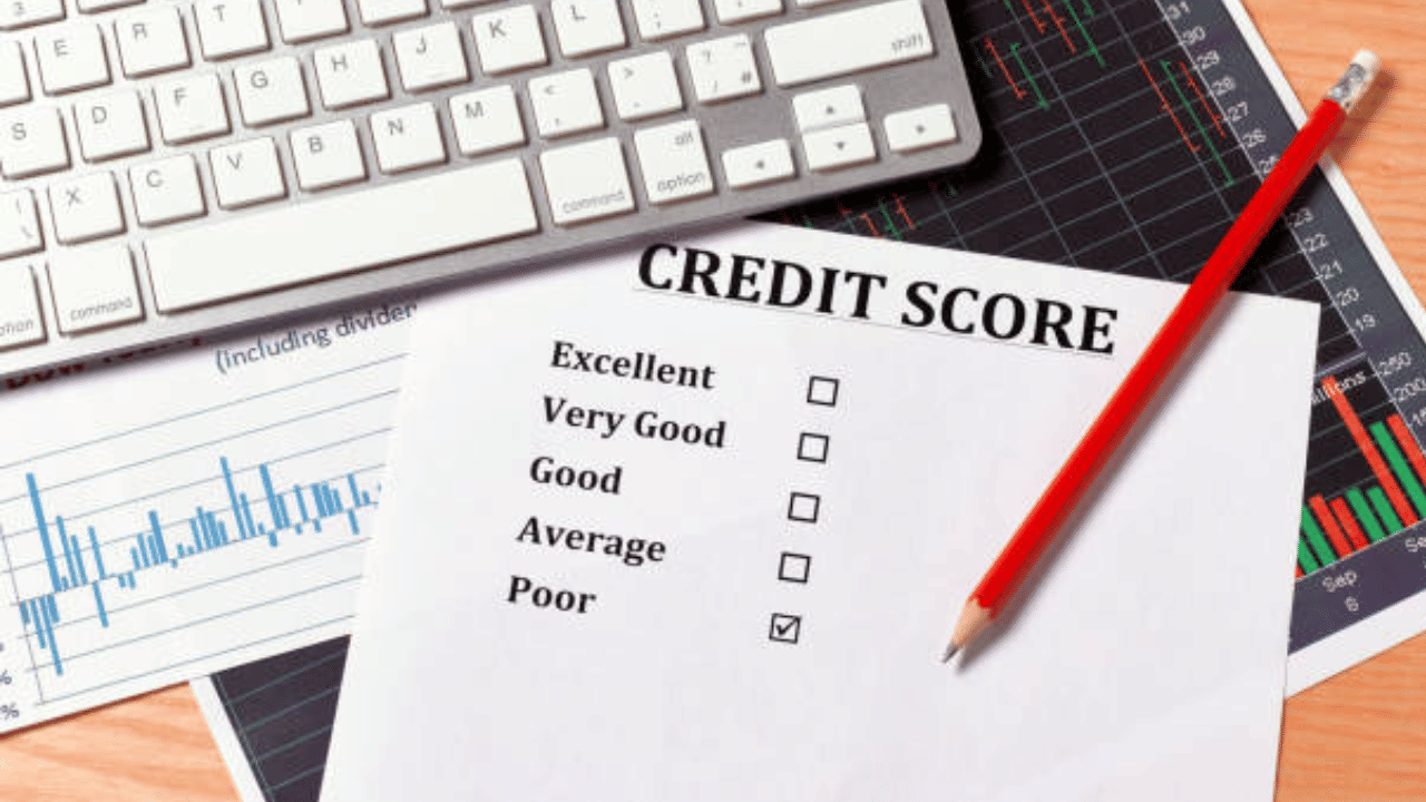 Credit Score: വെറും 30 ദിവസത്തിനുള്ളിൽ ക്രെഡിറ്റ് സ്കോർ കൂട്ടാൻ കഴിയുമോ? സത്യമിത്!