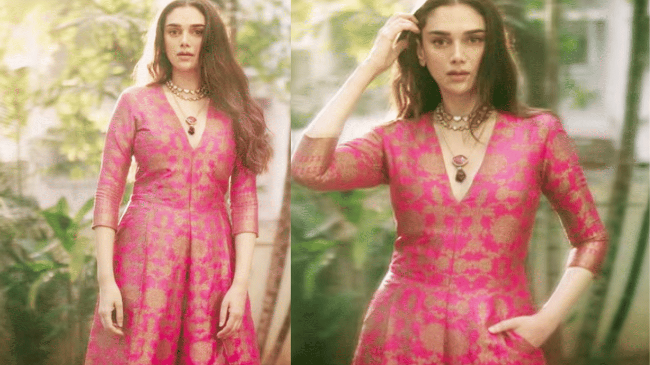 അദിതി റാവു ഹൈദരിയുടെ ബ്രോക്കേഡ് സിൽക്ക് ജമ്പ്സ്യൂട്ട് ആണ് മറ്റൊരു ഓപ്ഷൻ. ഫുഷ്യാ പ്രിന്റുള്ള ഈ ജമ്പ്സ്യൂട്ടിൽ സ്ട്രെയിറ്റ് പാലാസോ പോലുള്ള പാന്റുകളും കൈമുട്ടോളം നീളമുള്ള സ്ലീവുകളും വി-നെക്ക്‌ലൈനും ഉണ്ട്. അതിന്റെ കൂടെ അനുയോജ്യമായ മേക്കപ്പും തുറന്നിട്ട മുടിയും ലുക്ക് കൂട്ടും. (Image Credit: Social Media)