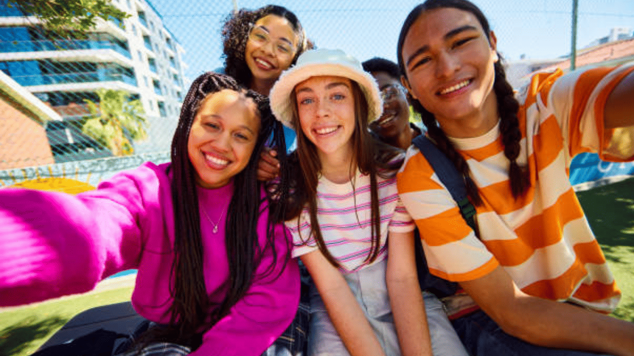 Gen Z: സ്കിബിഡി, ഡെലുലു, ഗോസ്റ്റ്... ഈ ജെൻസി വാക്കുകൾ ഇത്തിരി പാടാണേ! അർത്ഥമറിഞ്ഞിരിക്കാം Gen Z: സ്കിബിഡി, ഡെലുലു, ഗോസ്റ്റ്... ഈ ജെൻസി വാക്കുകൾ ഇത്തിരി പാടാണേ! അർത്ഥമറിഞ്ഞിരിക്കാം