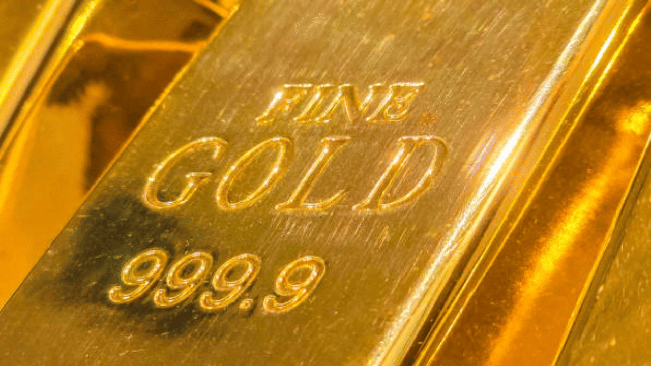 Karipur Airport: കരിപ്പൂരിൽ 1.5 കോടിയുടെ സ്വർണം ഉപേക്ഷിച്ച നിലയിൽ, കണ്ടെത്തിയത് കുപ്പത്തൊട്ടിയിൽ