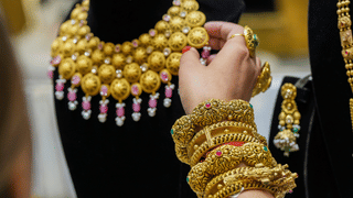 Mutual Fund SIP Portfolio: നവംബറില്‍ ഇവയിലാണ് നിക്ഷേപിക്കേണ്ടത്; മികച്ച മ്യൂച്വല്‍ ഫണ്ട് പോര്‍ട്ട്‌ഫോളിയോ സൃഷ്ടിക്കാം