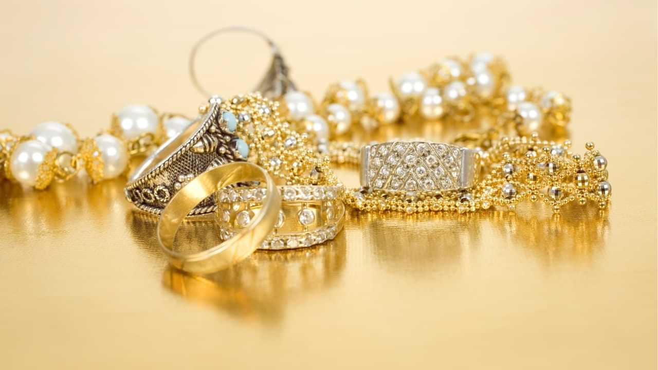 Gold Rate: 10 ഗ്രാം സ്വര്‍ണത്തിന് 1,24,000 രൂപയായി; ഇങ്ങനെ പോയാല്‍ പലതും സംഭവിക്കും