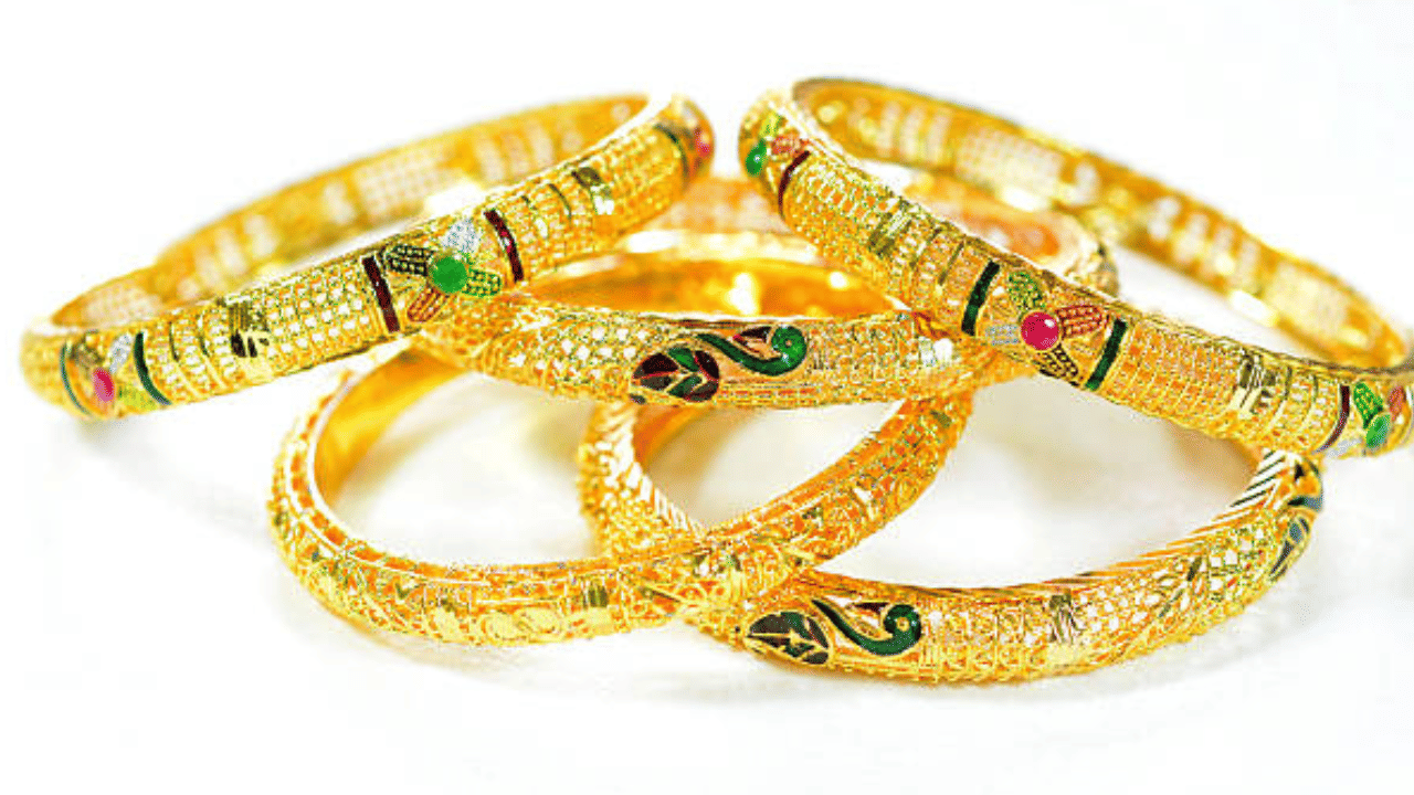 ചുരുങ്ങിയ പ്രീമിയം നൽകിയാൽ സ്വർണം മോഷ്ടിക്കപ്പെടുകയോ കളഞ്ഞുപോകുകയോ നാശനഷ്ടം വരുകയോ ചെയ്താൽ അതിന്റെ മൂല്യം പണമായി നൽകുന്ന നിരവധി ഇൻഷ്വറൻസ് പോളിസികളുണ്ട്. (Image Credit: Getty Images)