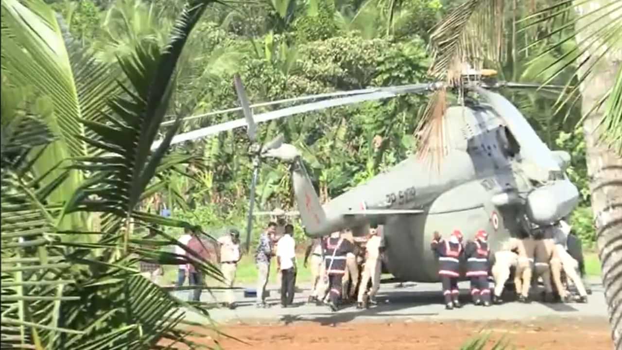 President Droupadi Murmu Sabarimala Visit: രാഷ്ട്രപതി സഞ്ചരിച്ച ഹെലികോപ്ടറിന്റെ ടയര്‍ കോണ്‍ക്രീറ്റില്‍ താഴ്ന്നുപോയി; കോണ്‍ക്രീറ്റ് ഇട്ടത് ഇന്നലെ? ഗുരുതര സുരക്ഷാവീഴ്ച