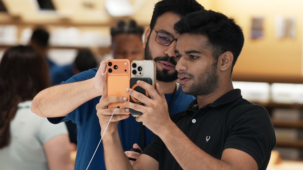 iPhone 17 Air: വാങ്ങാനാളില്ല; ഐഫോൺ 17 എയർ നിർമ്മാണം നിർത്തിവച്ചെന്ന് റിപ്പോർട്ട്