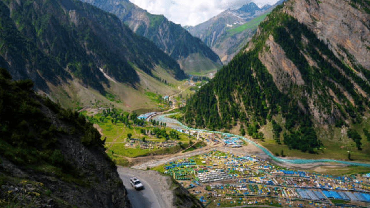 Pregnancy Tourism: വിദേശവനിതകളുടെ പ്രിയപ്പെട്ട ഇടം, വരുന്നത് ഗർഭം ധരിക്കാൻ! ചർച്ചയായി ഇന്ത്യൻ ഗ്രാമത്തിലെ പ്രഗ്നന്‍സി ടൂറിസം