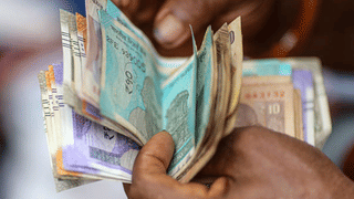 Gold-Silver: സ്വര്‍ണത്തിനും വെള്ളിയ്ക്കുമിത് കഷ്ടകാലം; പെട്ടെന്നൊരു തകര്‍ച്ച, എന്നാലും ഇതെങ്ങനെ?