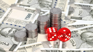 Silver: വെള്ളി ഈടായി നൽകി വായ്പ എടുക്കാൻ കഴിയുമോ? നിയമങ്ങൾ പറയുന്നത്…