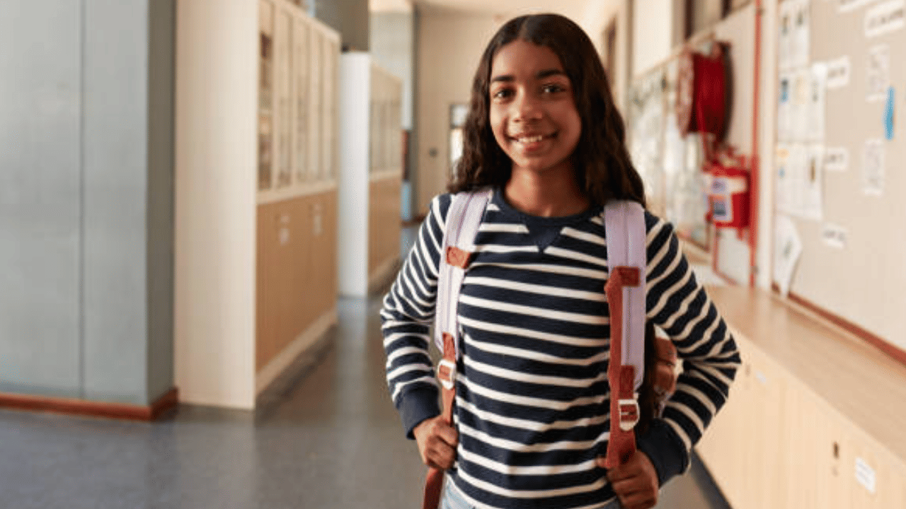 CBSE ഉഡാൻ സ്കോളർഷിപ്പ് പ്രോഗ്രാം
സാമ്പത്തികമായി പിന്നാക്കം നിൽക്കുന്ന കുടുംബങ്ങളിലെ മിടുക്കരായ പെൺകുട്ടികളെ എഞ്ചിനീയറിംഗ് പഠനത്തിനായി പ്രോത്സാഹിപ്പിക്കുന്നു.
സൗജന്യ പഠന വിഭവങ്ങൾ, മെന്റർഷിപ്പ്, പിയർ-ലേണിംഗ് അവസരങ്ങൾ എന്നിവ ലഭ്യം. (Image Credit: Getty Images)