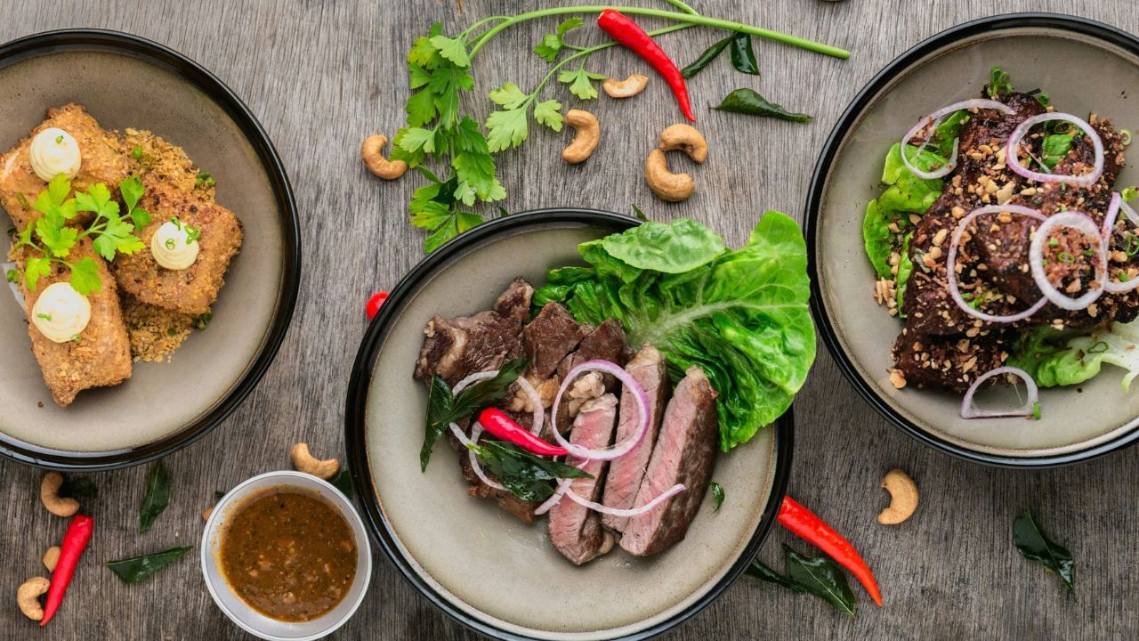 കൊളാജൻ ഉത്പാദനത്തിനും വേഗത്തിൽ ഉണങ്ങാനും ഓറഞ്ച്, നാരങ്ങ, ബ്രോക്കോളി തുടങ്ങിയ വിറ്റാമിൻ സി അടങ്ങിയ ഭക്ഷണങ്ങൾ കഴിക്കുക.