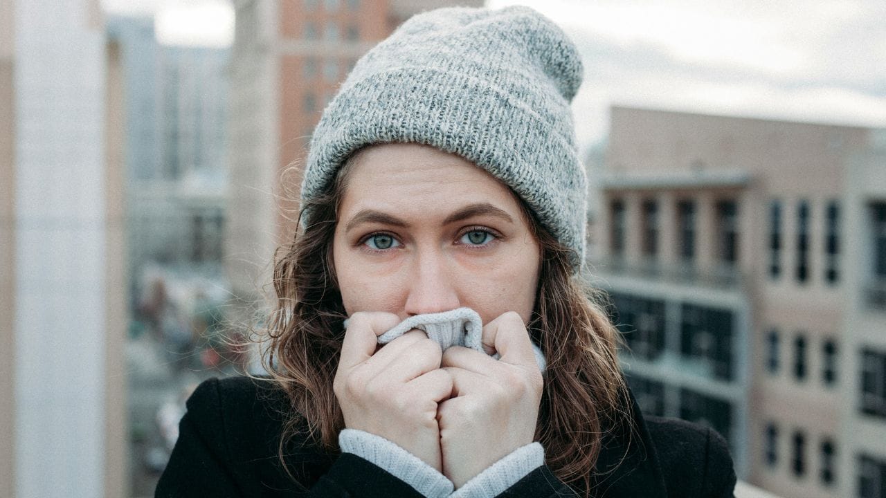 വറുത്തതും ചൂടുള്ളതുമായ ഭക്ഷണങ്ങൾ ഈ സമയത്ത് കഴിക്കുന്നത് ശരീരത്തിന് അധിക ഊർജ്ജവും പ്രതിരോധശേഷിയും നൽകാൻ സഹായകമാകും.