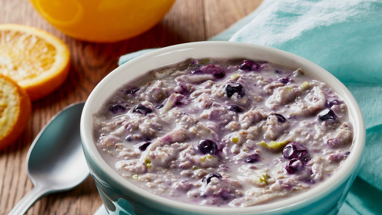 ദഹനസമയത്ത് ആസിഡ് കൂടുന്നതിനാൽ, ഭക്ഷണശേഷം 30 മിനിറ്റ് കഴിഞ്ഞ് കഴിക്കുന്നത് പ്രോബയോട്ടിക്കുകളുടെ ഫലം കുറച്ചേക്കാം. യോഗർട്ടിലെ പ്രോട്ടീനും കാൽസ്യവും വിശപ്പ് നിയന്ത്രിക്കാൻ സഹായിക്കും.