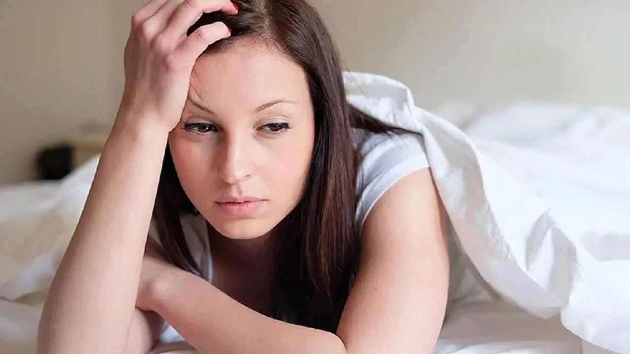 ആർത്തവവിരാമം ഒരു പ്രധാന ഘട്ടമാണ്. ഈ സമയത്ത് ഈസ്ട്രജൻ ഹോർമോൺ ഉത്പാദനം കുറയുന്നത് രക്തക്കുഴലുകൾക്ക് അതിന്റെ സംരക്ഷണ ഫലം നഷ്ടപ്പെടുത്തുന്നു. ആരോഗ്യകരമായ കൊളസ്‌ട്രോൾ നിലനിർത്തുകയും ധമനികളുടെ ഇലാസ്തികത നിലനിർത്തുകയും ചെയ്യുന്ന ഈസ്ട്രജന്റെ കുറവ്, ധമനികൾ അടഞ്ഞുപോകാനുള്ള സാധ്യത വർദ്ധിപ്പിക്കുന്നു.