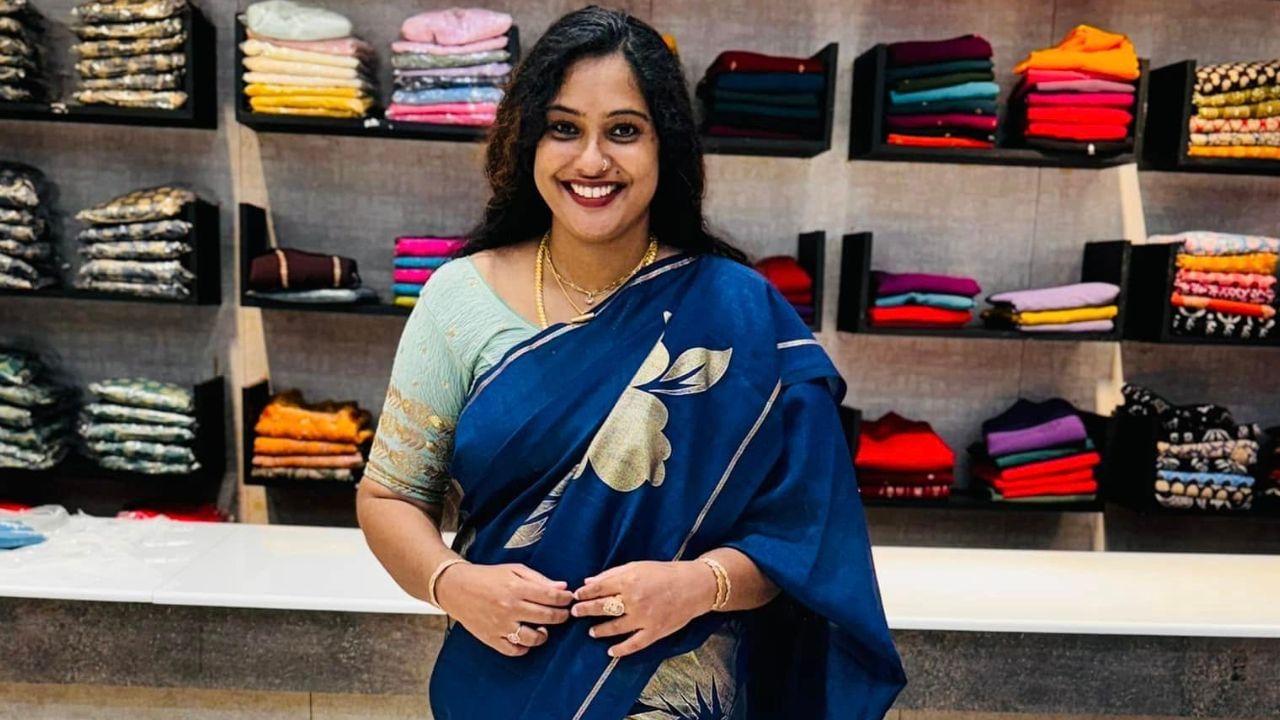 സോഷ്യൽ മീഡിയയിൽ നേരിട്ട വിമർശനങ്ങളുടെയും വിവാദങ്ങളുടെയും പശ്ചാത്തലത്തിൽ, താൻ മതം ഉപേക്ഷിക്കുകയും 'മനുഷ്യൻ' എന്ന നിലയിൽ അറിയപ്പെടാൻ ആഗ്രഹിക്കുകയും ചെയ്യുന്നതായി ഇവർ അടുത്തിടെ പ്രഖ്യാപിച്ചിരുന്നു.