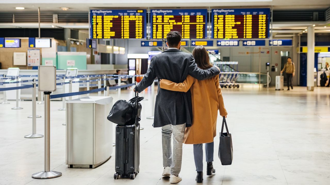 Airport Divorce: എന്താണ് ട്രെൻഡാകുന്ന എയർപോർട്ട് ഡിവോഴ്സ്? പങ്കാളികൾക്കിടയിലെ ട്രാവൽ രഹസ്യം