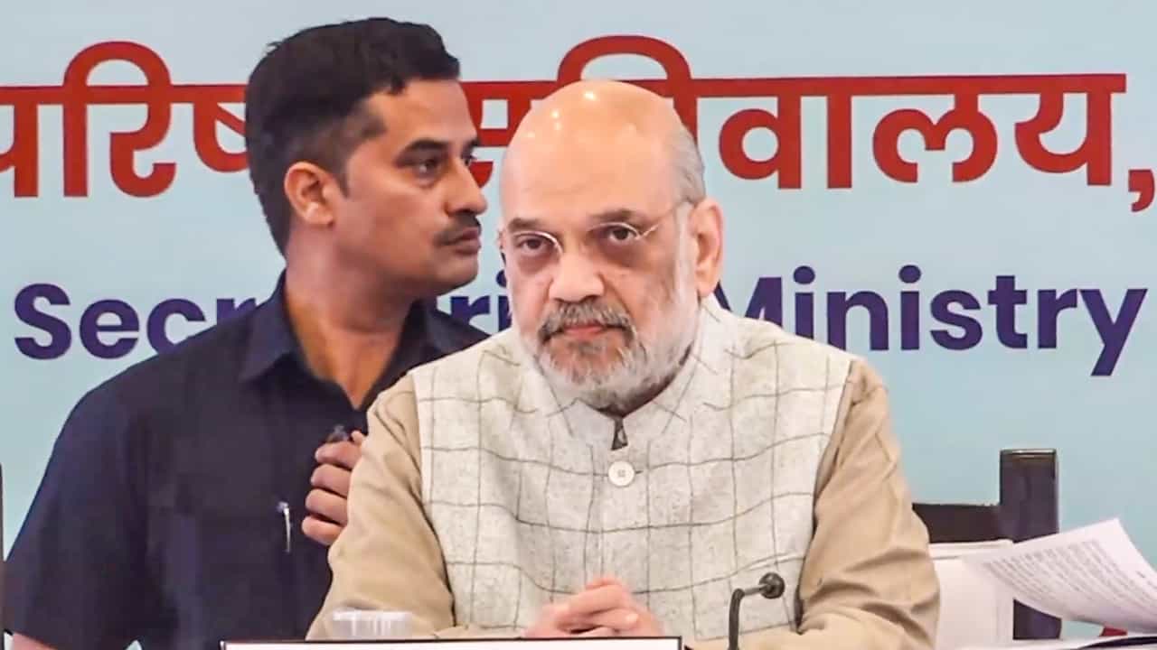 Delhi Blast: ഏത് പാതാളത്തിൽ ഒളിച്ചാലും കണ്ടുപിടിച്ച് ശിക്ഷിക്കും; മുന്നറിയിപ്പുമായി അമിത് ഷാ