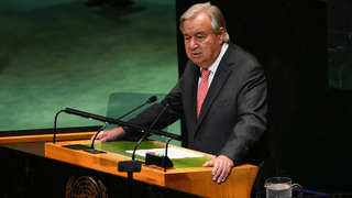 US Cargo Plane Crash: ടേക്ക് ഓഫ് ചെയ്തതിന് പിന്നാലെ തീ​ഗോളമായി; യുഎസിലെ കെൻ്റക്കിയിൽ കാർഗോ വിമാനം തകർന്ന് വീണു