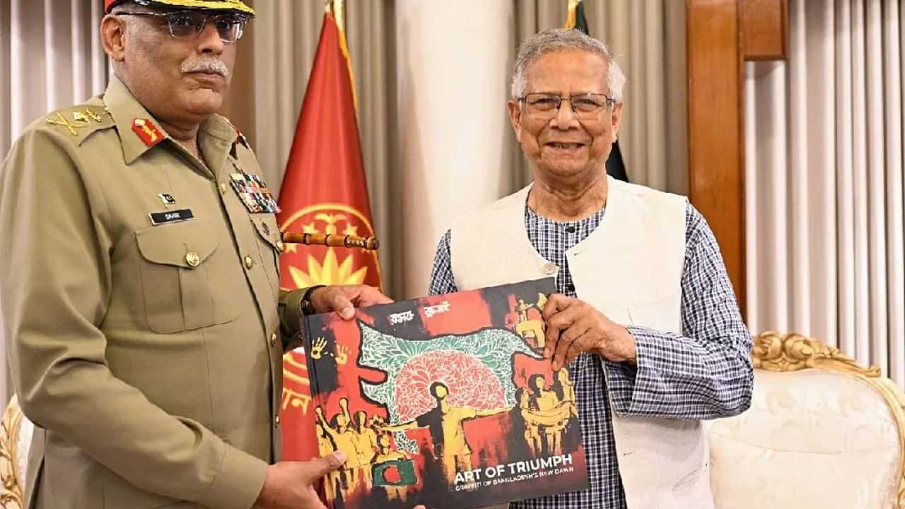 Art of triumph: ആർട്ട് ഓഫ് ട്രയംഫ് വിവാദം: ഇന്ത്യൻ പ്രദേശങ്ങൾ ഉൾപ്പെടുത്തിയ ഭൂപടമുള്ള കലാസൃഷ്ടി നൽകി ബംഗ്ലദേശ് തലവൻ