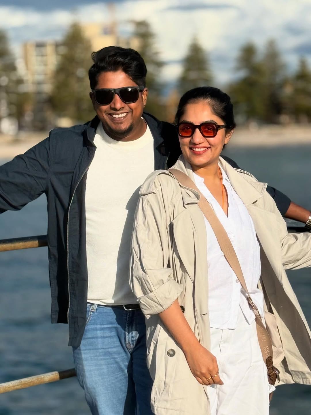 ഇരുവരുടെയും വിവാഹത്തിന്റെ ചിത്രങ്ങളും വീഡിയോകളും സോഷ്യൽ മീഡിയയിൽ വൈറലായിരുന്നു. ഇരുവരുടെയും രണ്ടാമത്തെ വിവാഹമാണ്. ആര്യക്ക് ആദ്യ വിവാഹത്തിൽ ഒരു മകളുണ്ട്. രണ്ടാമതൊരു വിവാഹം കഴിക്കാൻ തീരുമാനിച്ചപ്പോൾ തന്റെ ഇഷ്ടത്തിനല്ല, മറിച്ച് മകളുടെ ഇഷ്ടത്തിനാണ് മുൻഗണന കൊടുത്തതെന്ന് ആര്യ പറഞ്ഞിരുന്നു.