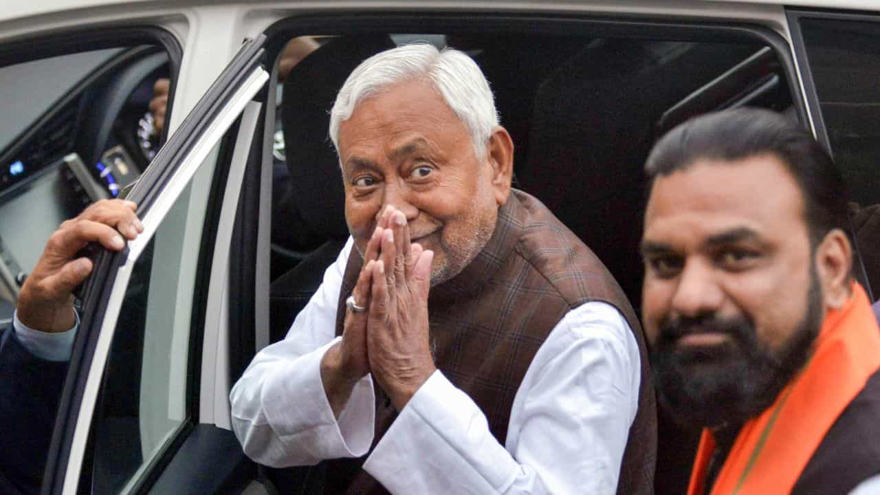 Bihar Govt Formation: സർപ്രൈസില്ല... ജെഡിയു നിയമസഭാ കക്ഷി നേതാവ് നിതീഷ് കുമാർ തന്നെ