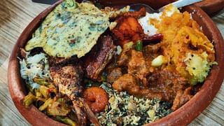 Guruvayoor Temple:  പഞ്ചസാരയും വെണ്ണയും കദളിപ്പഴവും…. ​ഗുരുവായൂരെ പ്രസാദം ഇങ്ങനെ കഴിച്ചിട്ടുണ്ടോ