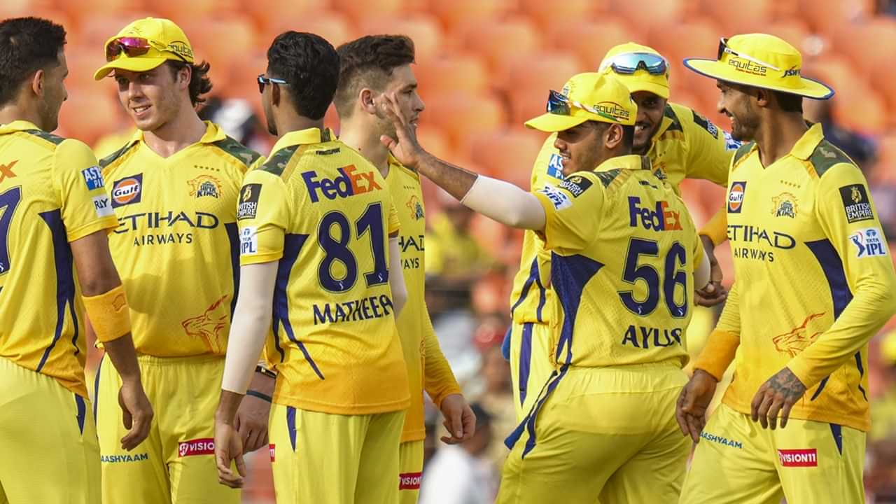 IPL 2026 Auction: കാശ് വീശിയെറിയാന് ചെന്നൈ ഒരു വരവ് കൂടി വരും, കയ്യിലുള്ളത് 43.40 കോടി രൂപ IPL 2026 Auction: കാശ് വീശിയെറിയാന് ചെന്നൈ ഒരു വരവ് കൂടി വരും, കയ്യിലുള്ളത് 43.40 കോടി രൂപ