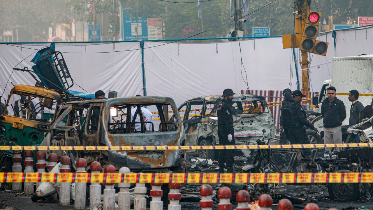 Delhi Blast: ഡൽഹി സ്ഫോടനം: മരിച്ചവരുടെ കുടുംബാംഗങ്ങൾക്ക് ധനസഹായം പ്രഖ്യാപിച്ച് സർക്കാർ