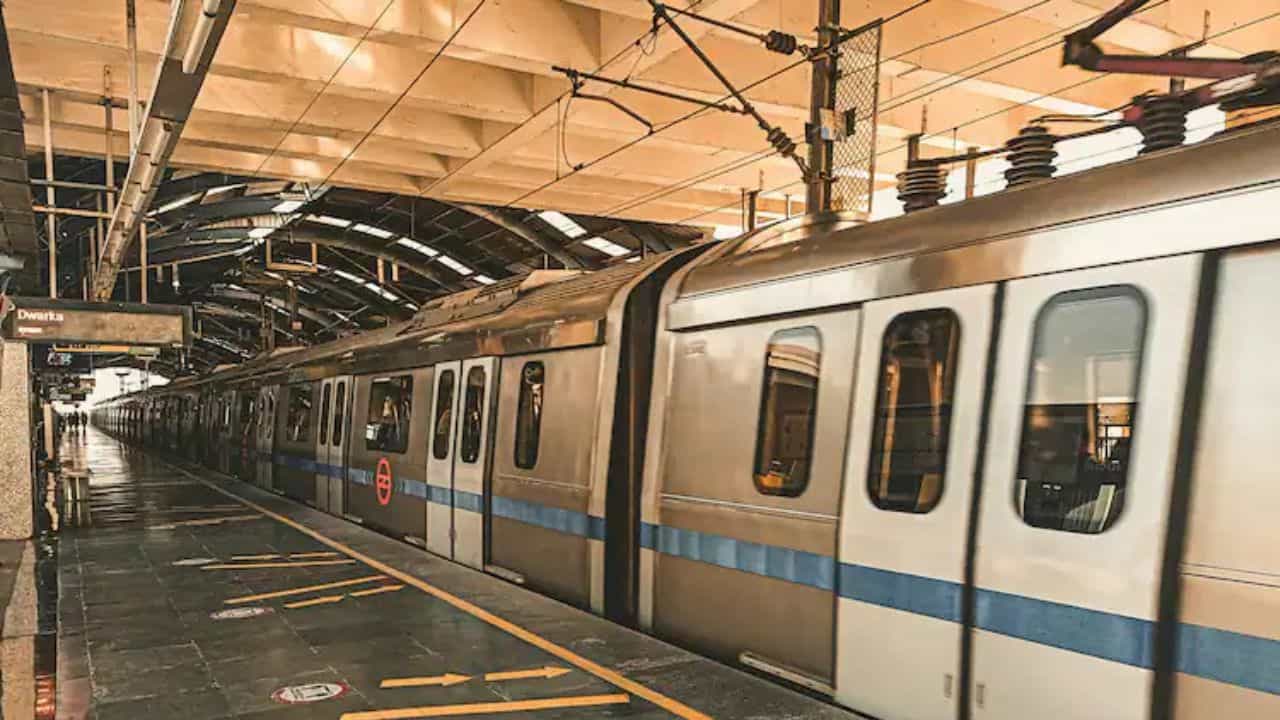 Delhi Student Death: ക്ഷമിക്കണം അമ്മ... എൻ്റെ അവയവങ്ങൾ ദാനം ചെയ്യണം: ജീവനൊടുക്കി വിദ്യാർഥി, കത്തിൽ അധ്യാപകർക്കെതിരെ ആരോപണം