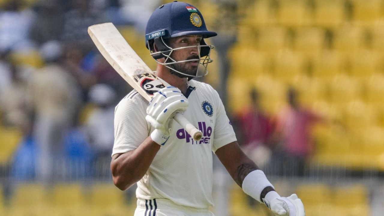 ധ്രുവ് ജൂറല്‍ പൂജ്യത്തിന് പുറത്തായി. ഋഷഭ് പന്ത്-7, രവീന്ദ്ര ജഡേജ-6, നിതീഷ് കുമാര്‍ റെഡ്ഡി-10 എന്നിവരും നിറം മങ്ങി. ക്രീസില്‍ തുടരുന്ന വാഷിങ്ടണിലാണ് പ്രതീക്ഷ  (Image Credits: PTI)