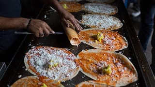 Bangalore Must Eat Foods: ഭക്ഷണത്തിന്റെ കാര്യത്തിൽ ബെംഗളൂരു വേറെ ലെവൽ; രുചിയൊട്ടും കുറയാതെ ഭക്ഷണം വിളമ്പുന്ന ഇടങ്ങൾ ഇതാ…