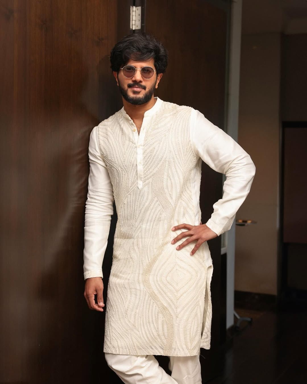 ഡൊമിനിക്ക് അരുൺ സംവിധാനം ചെയ്ത 'ലോക: ചാപ്റ്റർ വൺ' ഇൻഡസ്ട്രി ഹിറ്റായി മാറിയിരുന്നു. ഈ ചിത്രത്തിൽ ദുൽഖർ സൽമാൻ അതിഥി താരമായും എത്തിയിരുന്നു.