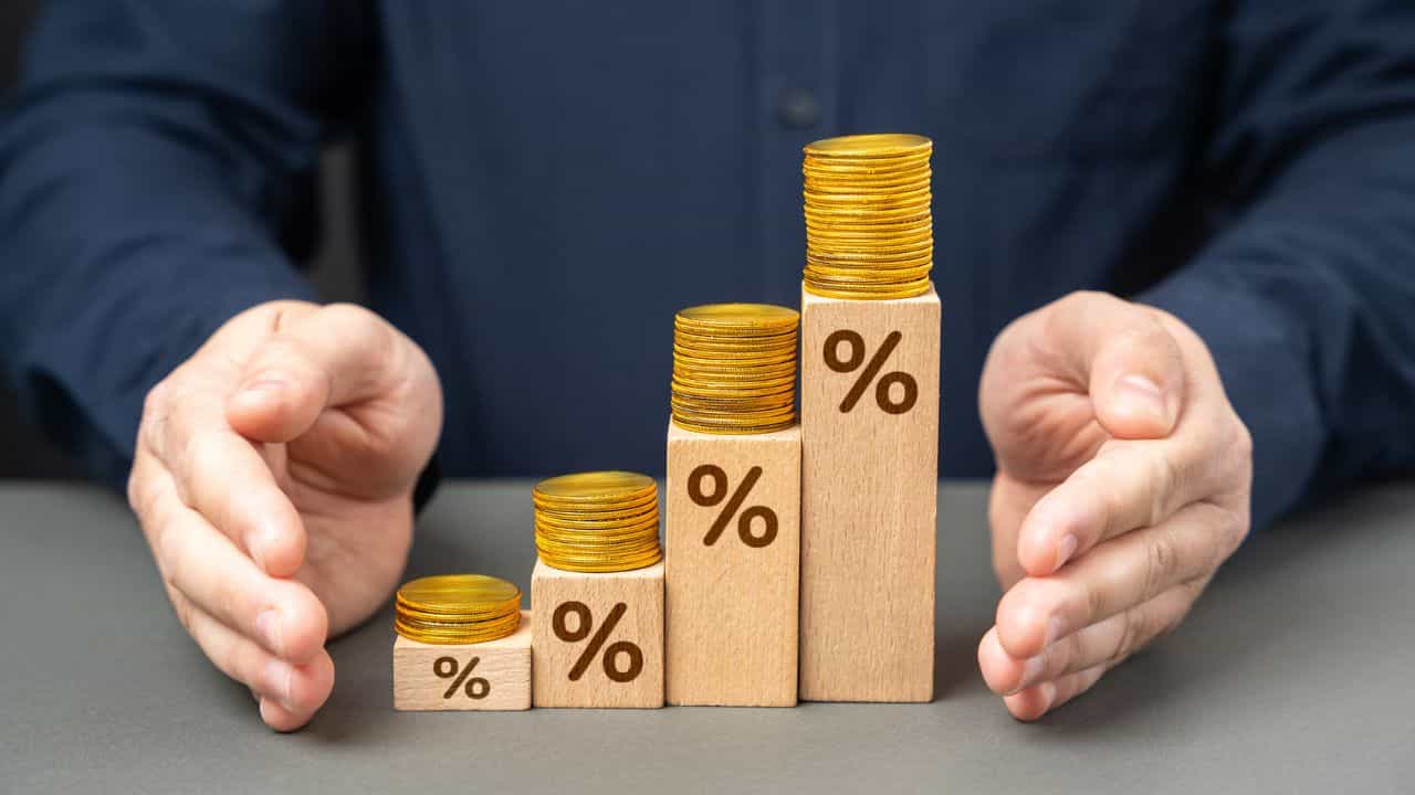 Interest Rate: പലിശയില്‍ കളിയില്ല! എസ്ബിഐ, പിഎന്‍ബി, എച്ച്ഡിഎഫ്‌സി ഇവരുടെ പുത്തന്‍ നിരക്കറിഞ്ഞോ?