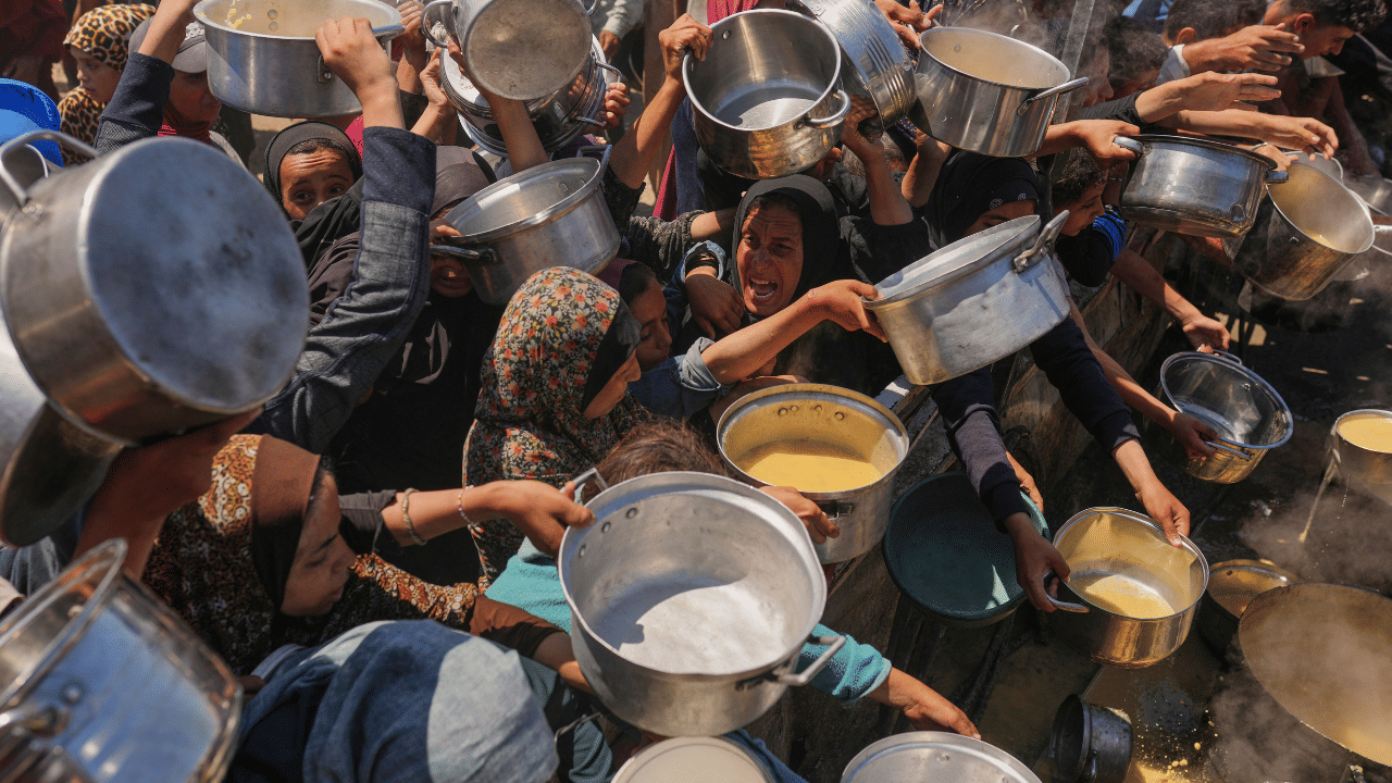 Gaza: ഗാസയിൽ ദുരിതം തുടരുന്നു; ഭക്ഷണ വിതരണം നിർത്തി ജിഎച്ച്എഫ്