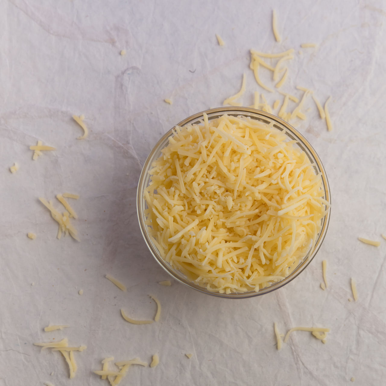 ഹൃദയാരോഗ്യം: പ്രമേഹമുള്ളവർക്ക് ഹൃദയസംബന്ധമായ പ്രശ്നങ്ങൾ ഉണ്ടാകാനുള്ള സാധ്യത കൂടുതലാണ്. ചിലതരം ചീസുകൾ, പ്രത്യേകിച്ച് കൊഴുപ്പ് കുറഞ്ഞതോ സോഡിയം കുറഞ്ഞതോ ആയ ഇനങ്ങൾ, അധിക പഞ്ചസാര കൂടാതെ കാൽസ്യവും മഗ്നീഷ്യവും നൽകുന്നു. അതിനാൽ നിങ്ങൾ തിരഞ്ഞെടുക്കുന്ന ചീസ് ഏത് തരമാണെന്ന് പ്രത്യേകം ശ്രദ്ധിക്കണം. (Getty Images)