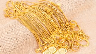 Kerala Gold Rate: ഇനിയെങ്ങോട്ട് കൂട്ടാനാണ് പൊന്നേ? സ്വര്‍ണവില റെക്കോഡ് ഉയരത്തില്‍