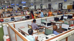 Government Employees Salary: സർക്കാർ ജീവനക്കാർക്ക് ഈ മാസത്തെ ശമ്പളം തടഞ്ഞുവയ്ക്കും? കാരണം