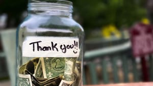 Gratuity Calculator: 60,000 മാസശമ്പളം, 10 വര്ഷത്തിന് ശേഷം എത്ര രൂപ ഗ്രാറ്റുവിറ്റി ലഭിക്കും? Gratuity Calculator: 60,000 മാസശമ്പളം, 10 വര്ഷത്തിന് ശേഷം എത്ര രൂപ ഗ്രാറ്റുവിറ്റി ലഭിക്കും?