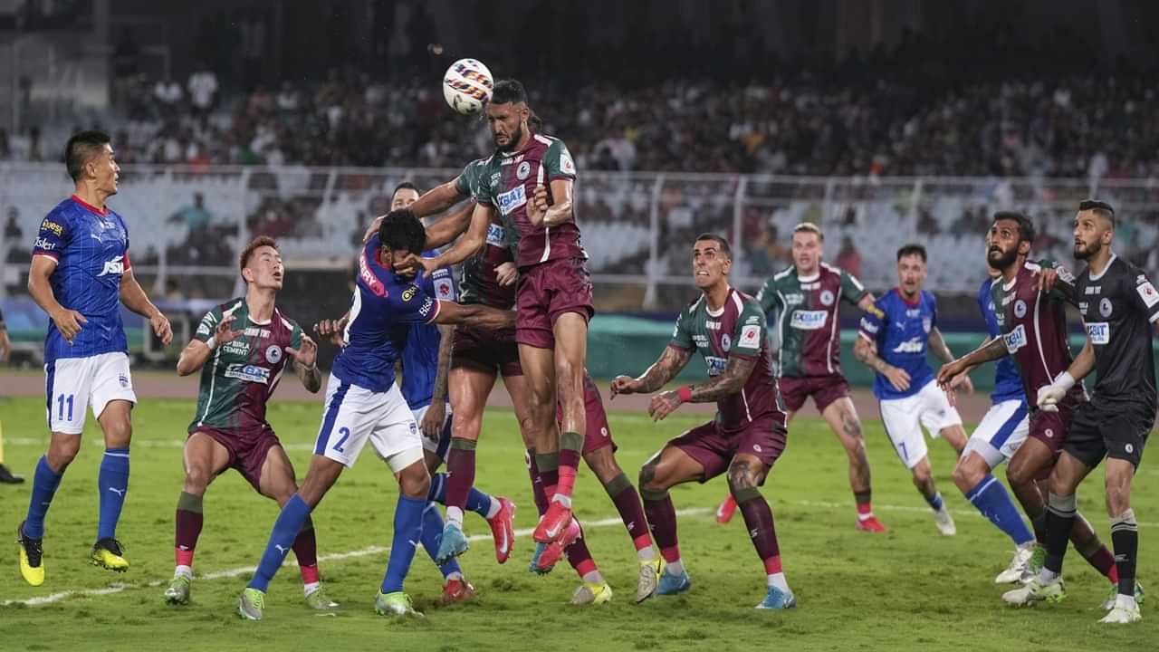 ISL Uncertainty: ഐഎസ്എല്‍ പ്രതിസന്ധി തുടരുന്നു, അഡ്രിയാന്‍ ലൂണ ഉള്‍പ്പെടെയുള്ള ക്യാപ്റ്റന്‍മാര്‍ സുപ്രീംകോടതിയിലേക്ക്‌